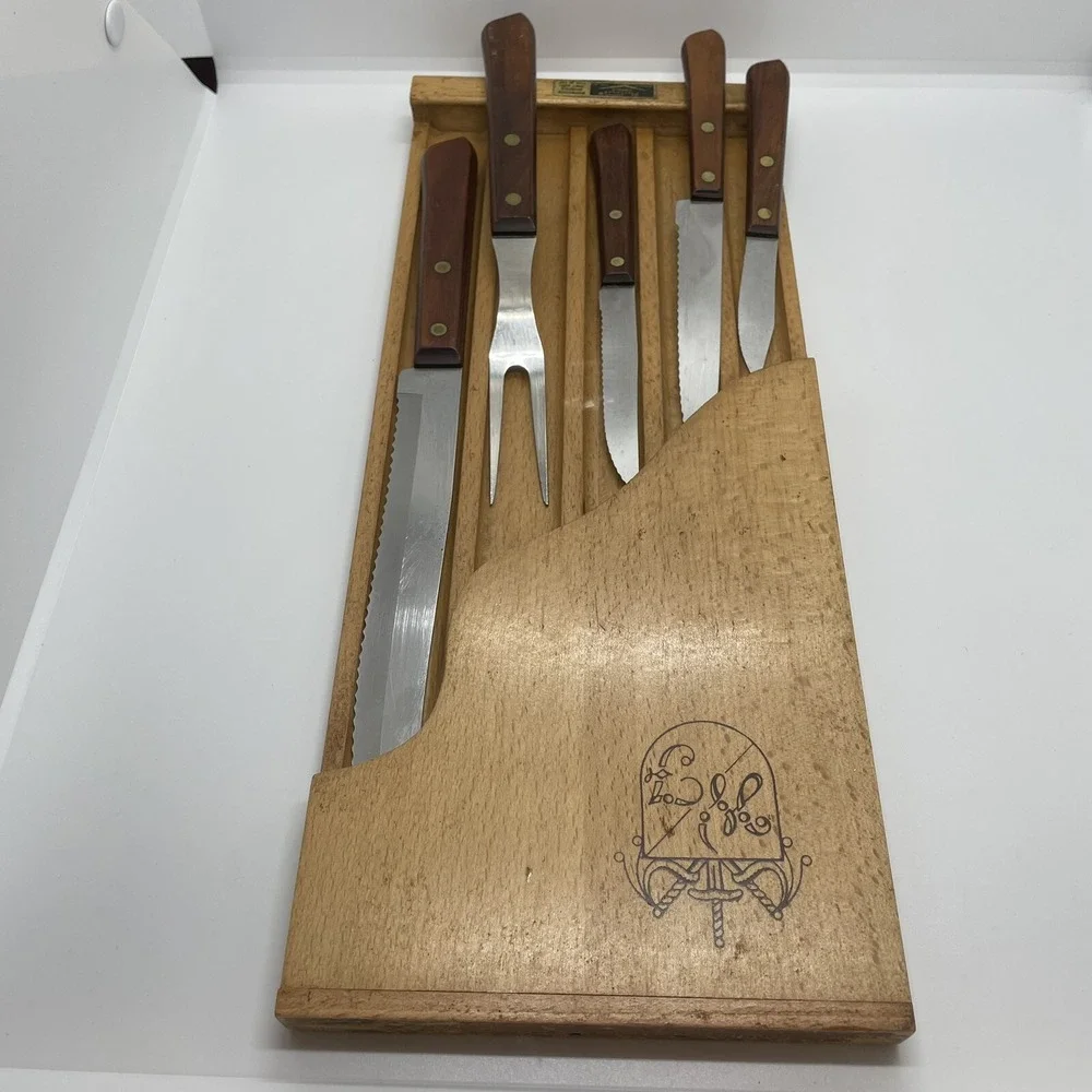 Vintage Forgecraft Olde Forge Knife Set Of 5 Knives‎ & 1 Meat Fork Wall Hanging